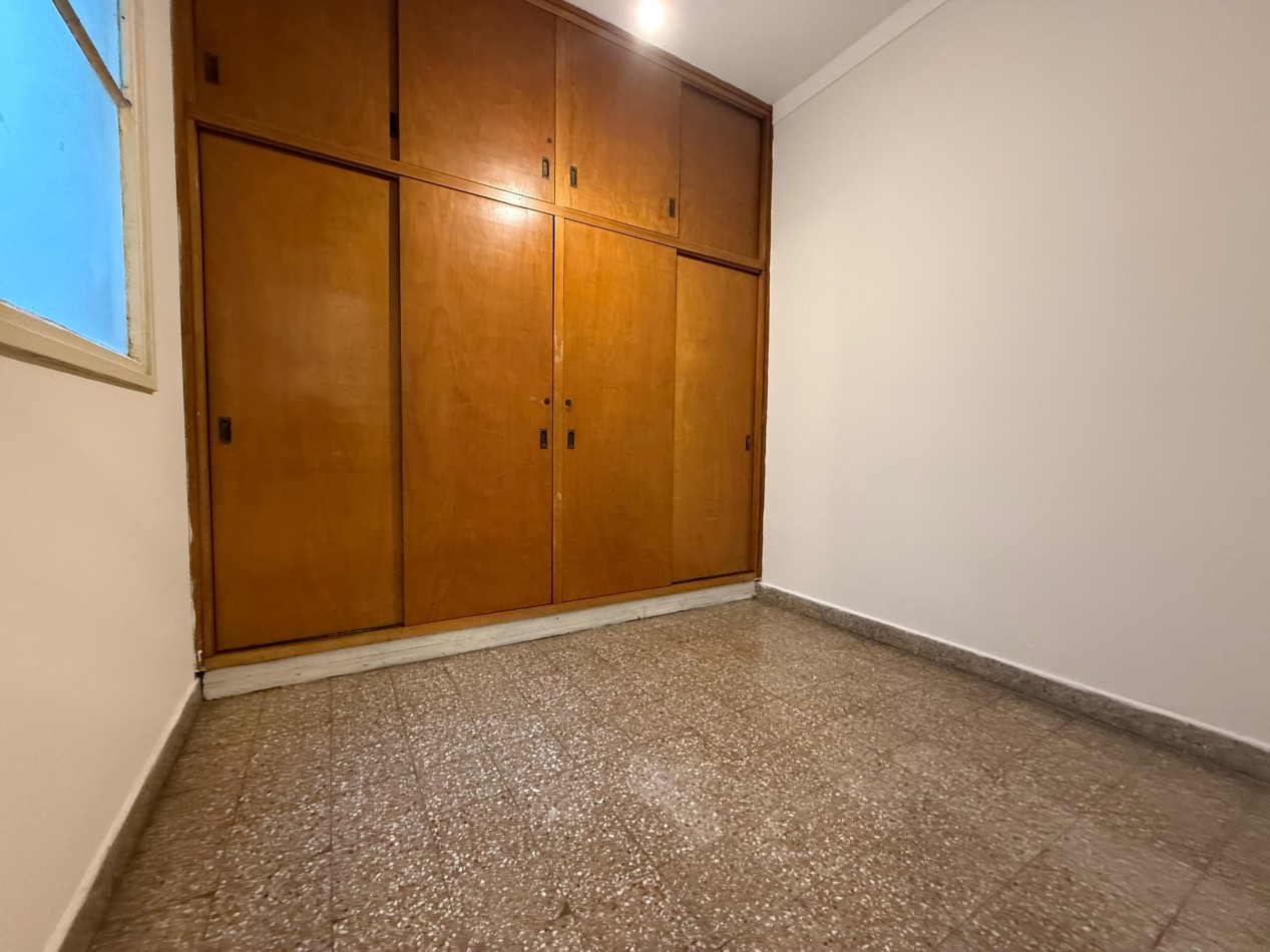 3 AMBIENTES AMPLIO CON DEPENDENCIA Y 3 BAÑOS EN EXCELENTE UBICACION