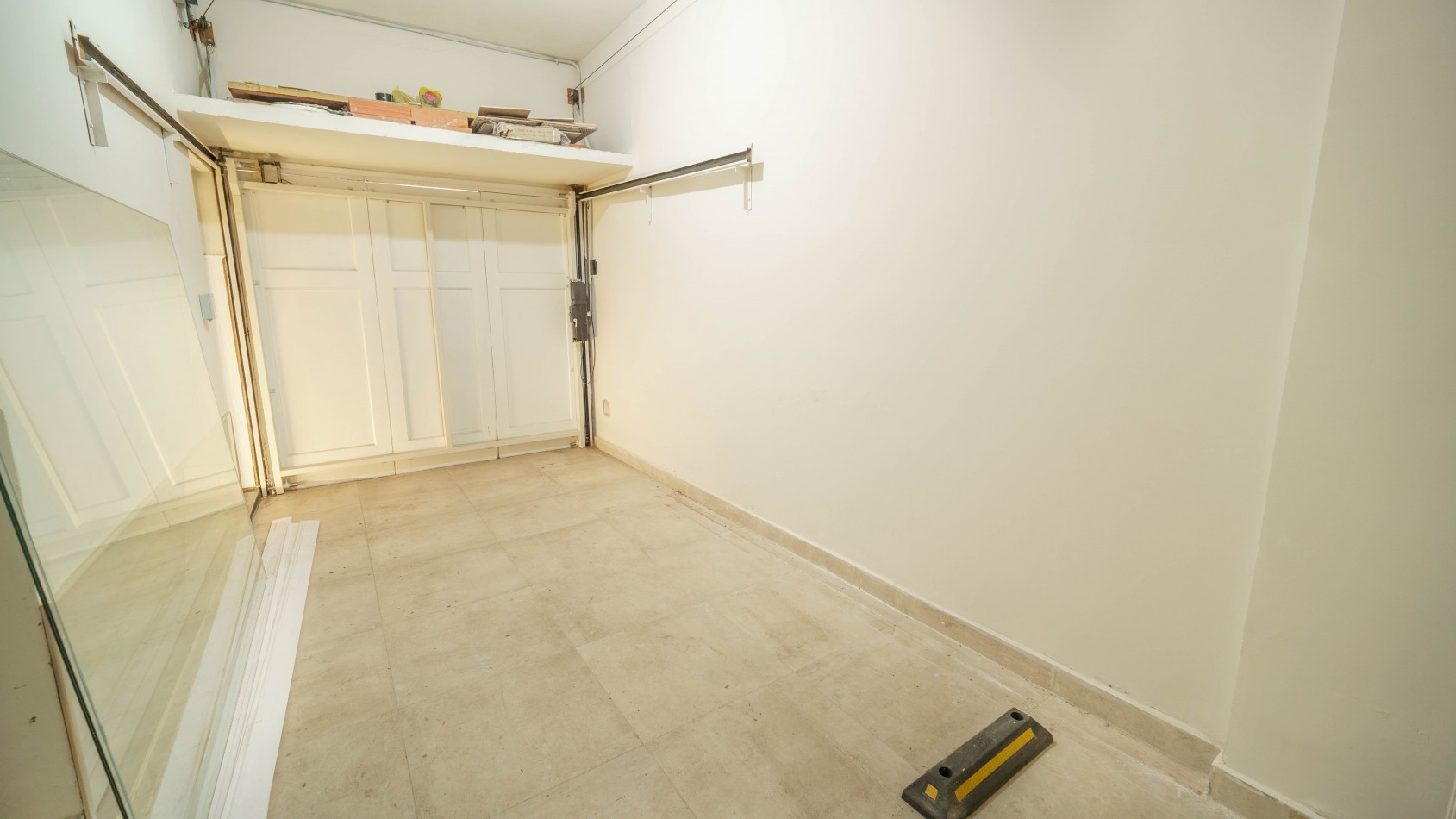 CASA TIPO DUPLEX EN VENTA DE 4 AMBIENTES CON COCHERA, TERRAZA Y QUINCHO - ZONA ALDREY / GUEMES