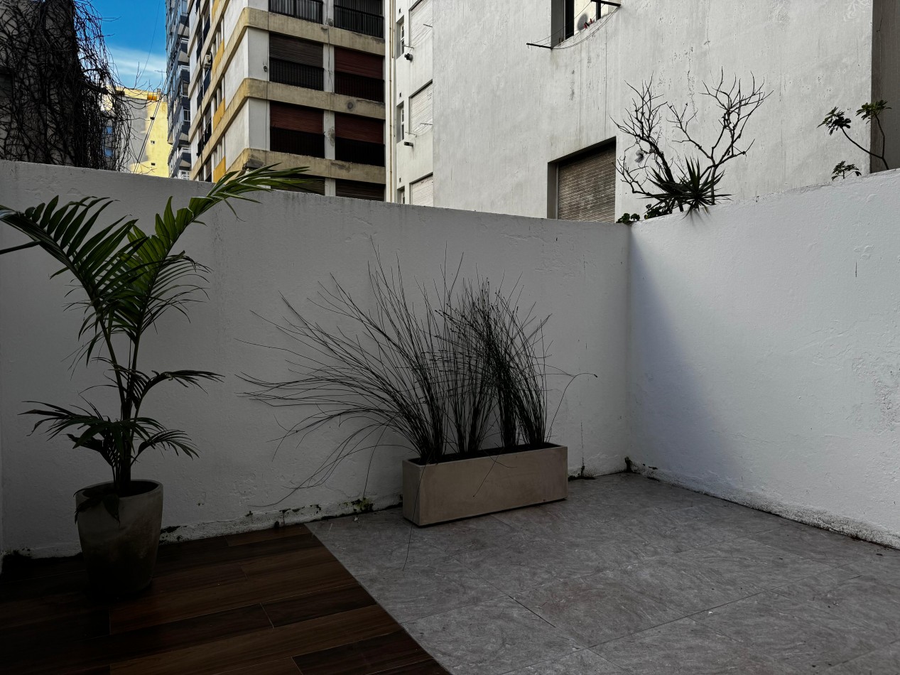Departamento monoambiente reciclado con patio - 37 m2