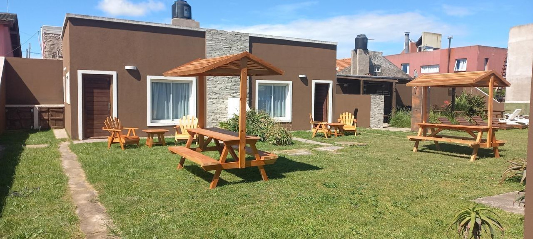 Complejo de Duplex y aparts en Camet Norte