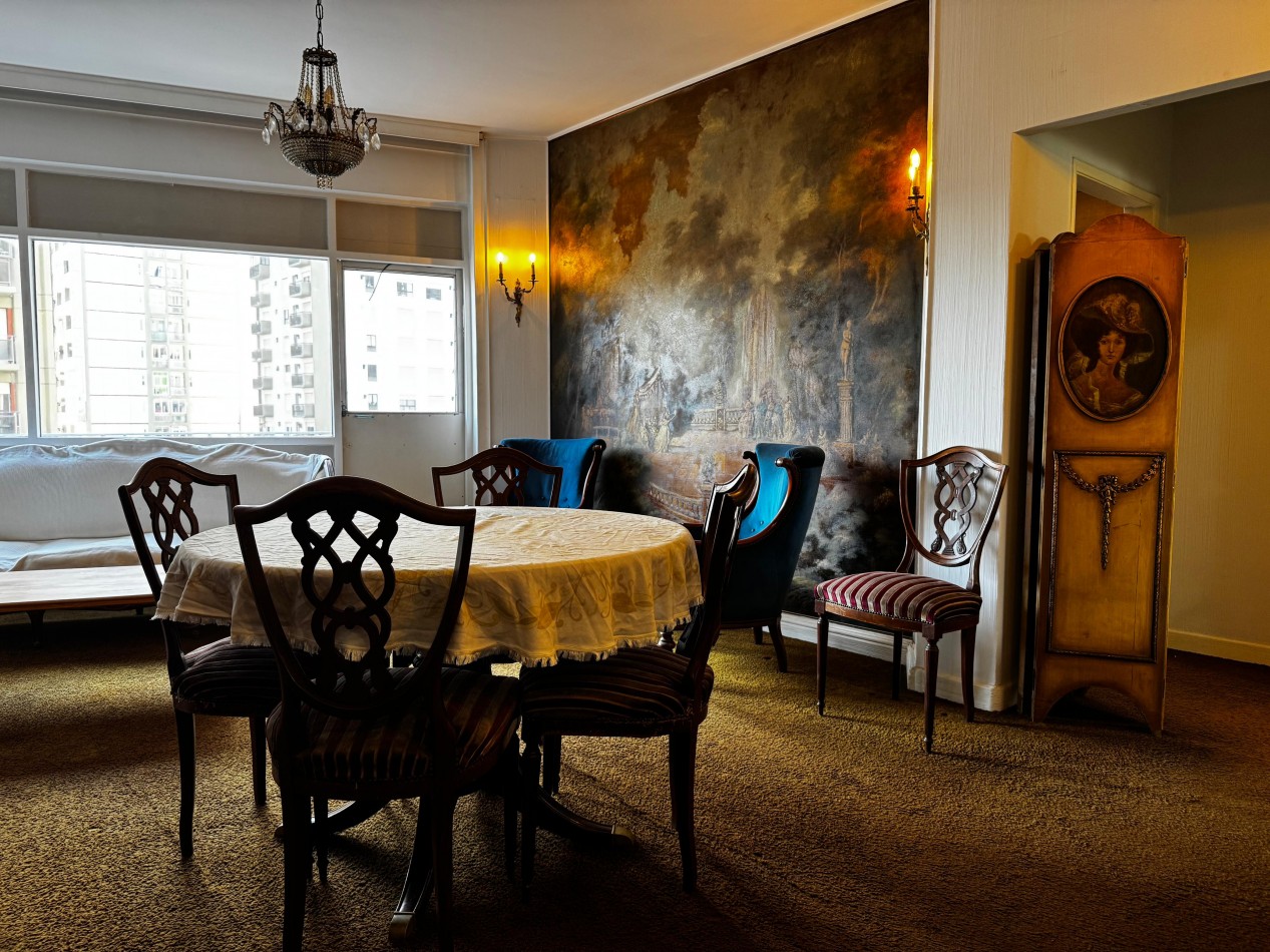 3 AMBIENTES CON BALCON AL FRENTE Y VISTA PARCIAL AL MAR EN EXCELENTE UBICACION
