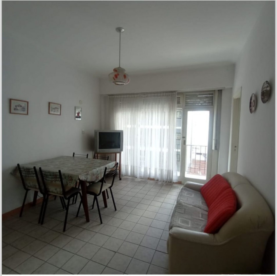2 AMBIENTES CON BALCON A LA CALLE EN ZONA SHOPPING ALDREY