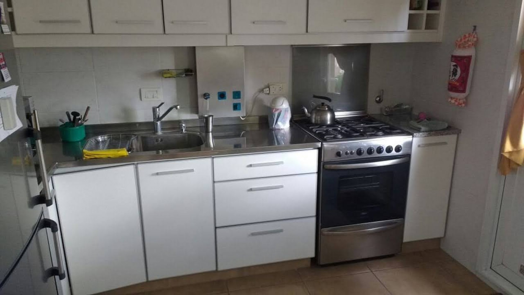 DEPARTAMENTO TIPO PENTHOUSE 4 AMBIENTES CON TERRAZA/QUINCHO/PARRILLA Y VISTA PARCIAL AL MAR EN ZONA PASEO ALDREY - APTO CREDITO