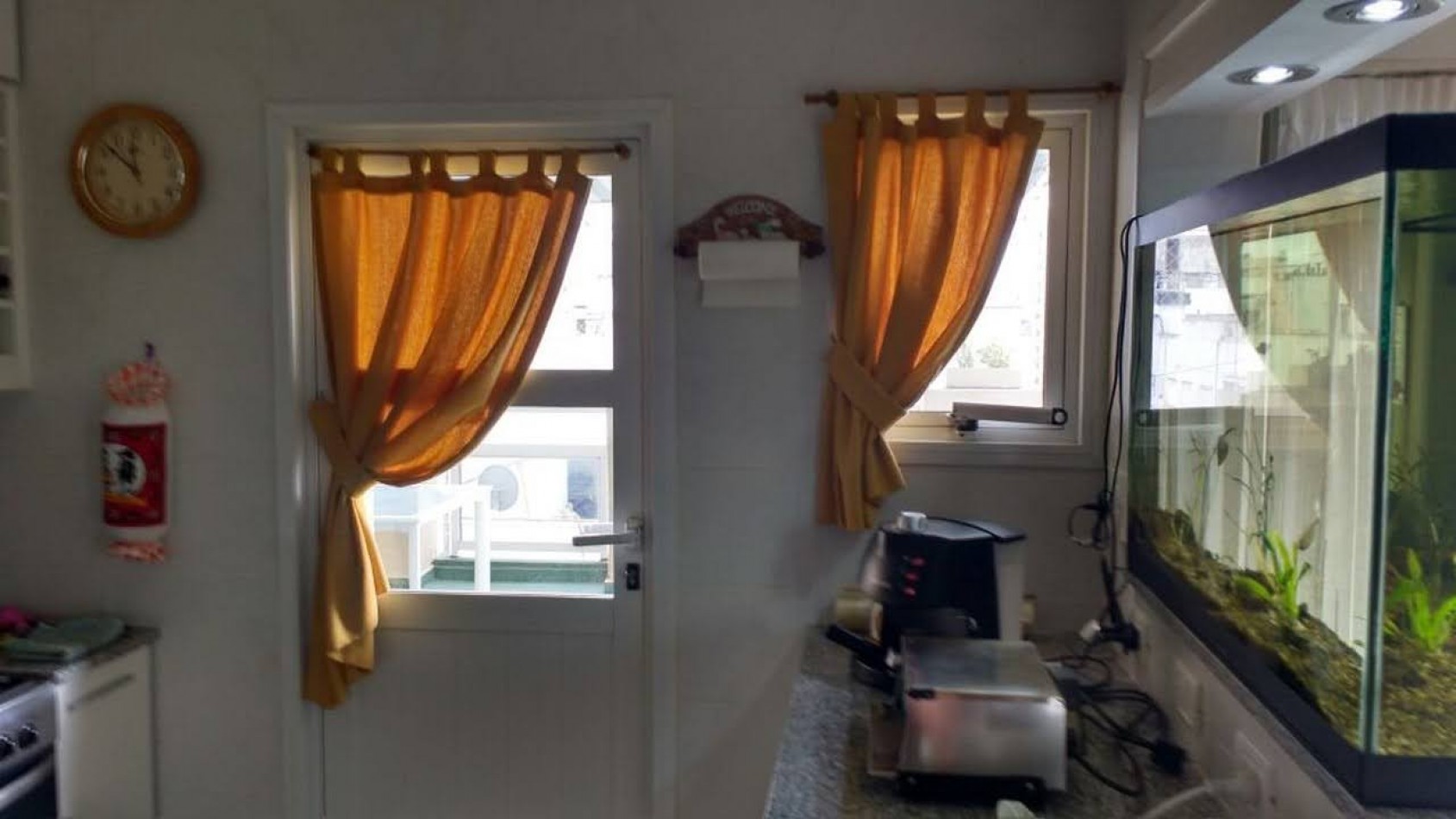 DEPARTAMENTO TIPO PENTHOUSE 4 AMBIENTES CON TERRAZA/QUINCHO/PARRILLA Y VISTA PARCIAL AL MAR EN ZONA PASEO ALDREY - APTO CREDITO