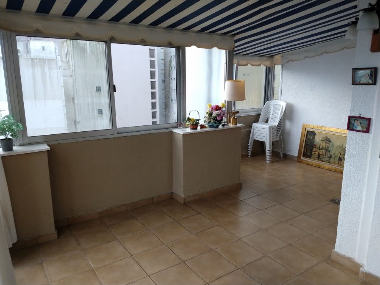 DEPARTAMENTO TIPO PENTHOUSE 4 AMBIENTES CON TERRAZA/QUINCHO/PARRILLA Y VISTA PARCIAL AL MAR EN ZONA PASEO ALDREY - APTO CREDITO