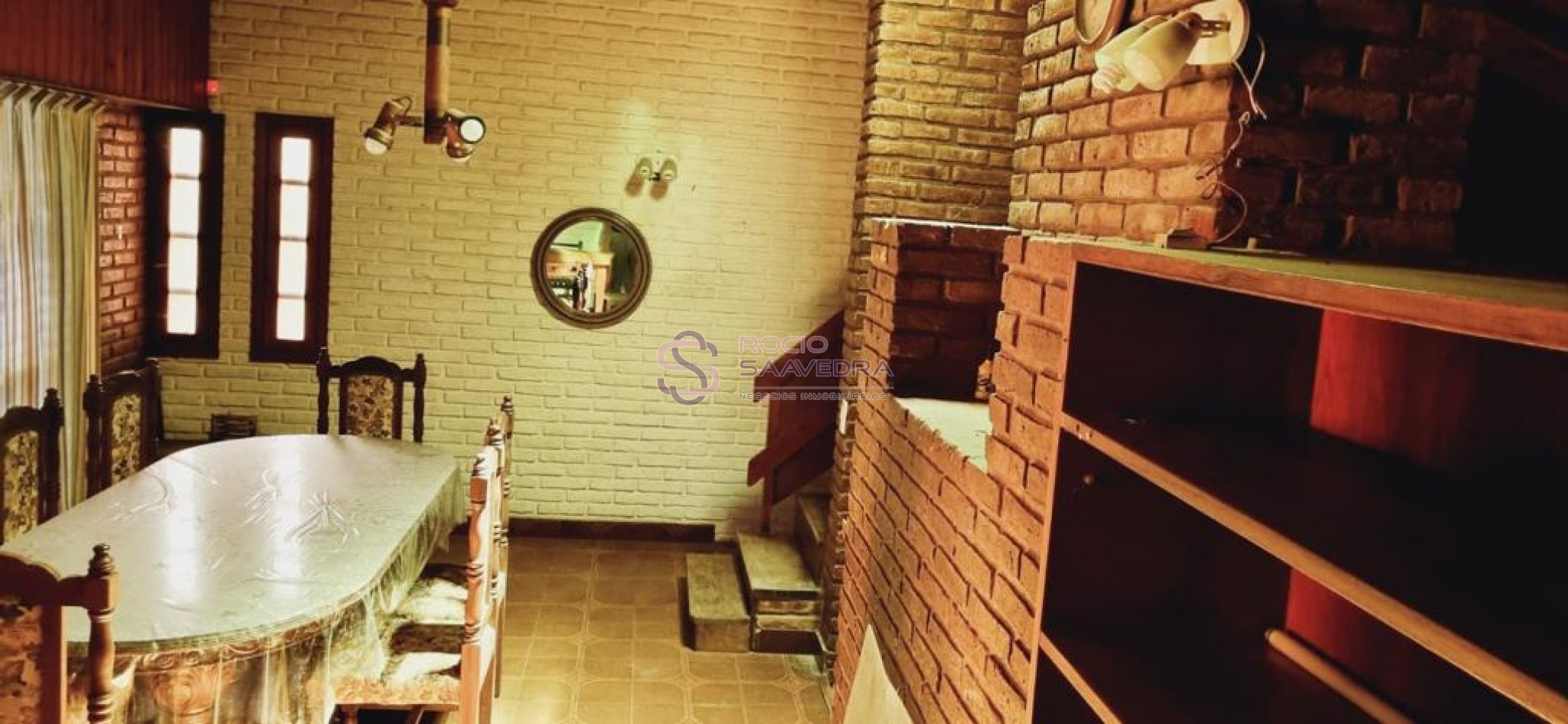 UNA AMPLIA CASA EN TERRENO PROPIO C/TODOS LOS SERVICIOS-ZONA SAN BDO.A 3 C DEL MAR!!