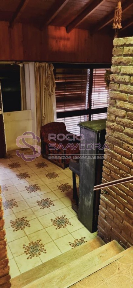 UNA AMPLIA CASA EN TERRENO PROPIO C/TODOS LOS SERVICIOS-ZONA SAN BDO.A 3 C DEL MAR!!
