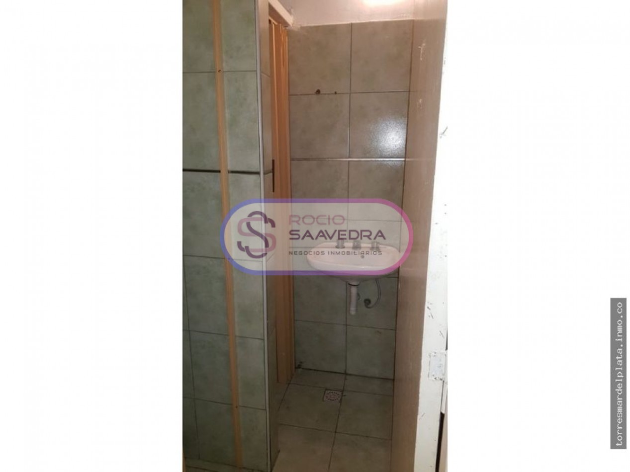 LOCAL 200 m2 APROX AVENIDA LIBERTAD