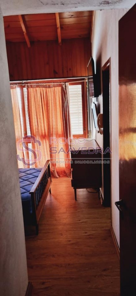 UNA AMPLIA CASA EN TERRENO PROPIO C/TODOS LOS SERVICIOS-ZONA SAN BDO.A 3 C DEL MAR!!