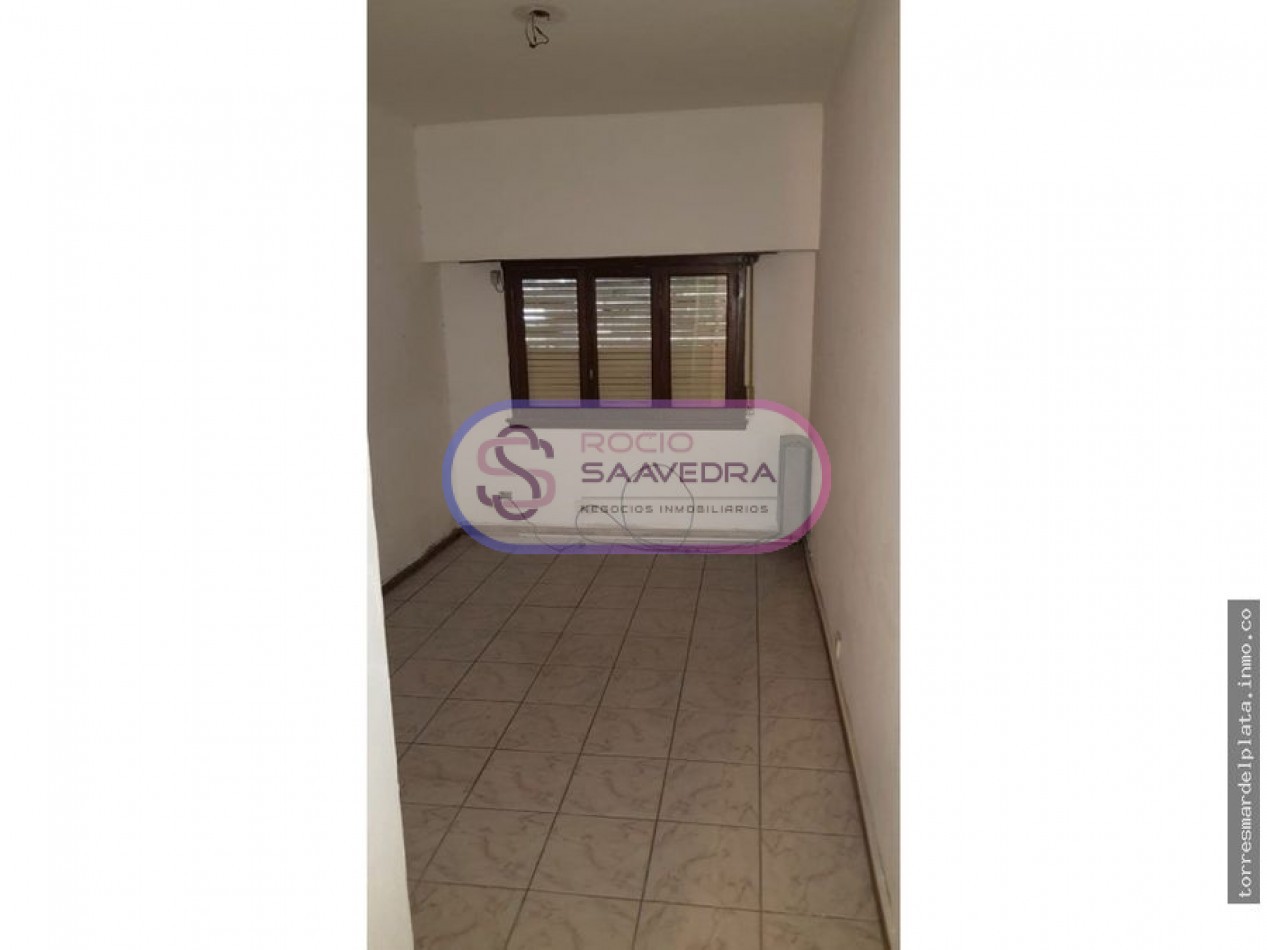 LOCAL 200 m2 APROX AVENIDA LIBERTAD