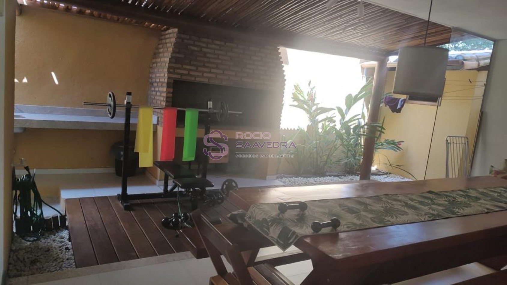 UNA HERMOSA CASA CON PISCINA EN ARRAIAL D`AJUDA-BRASIL
