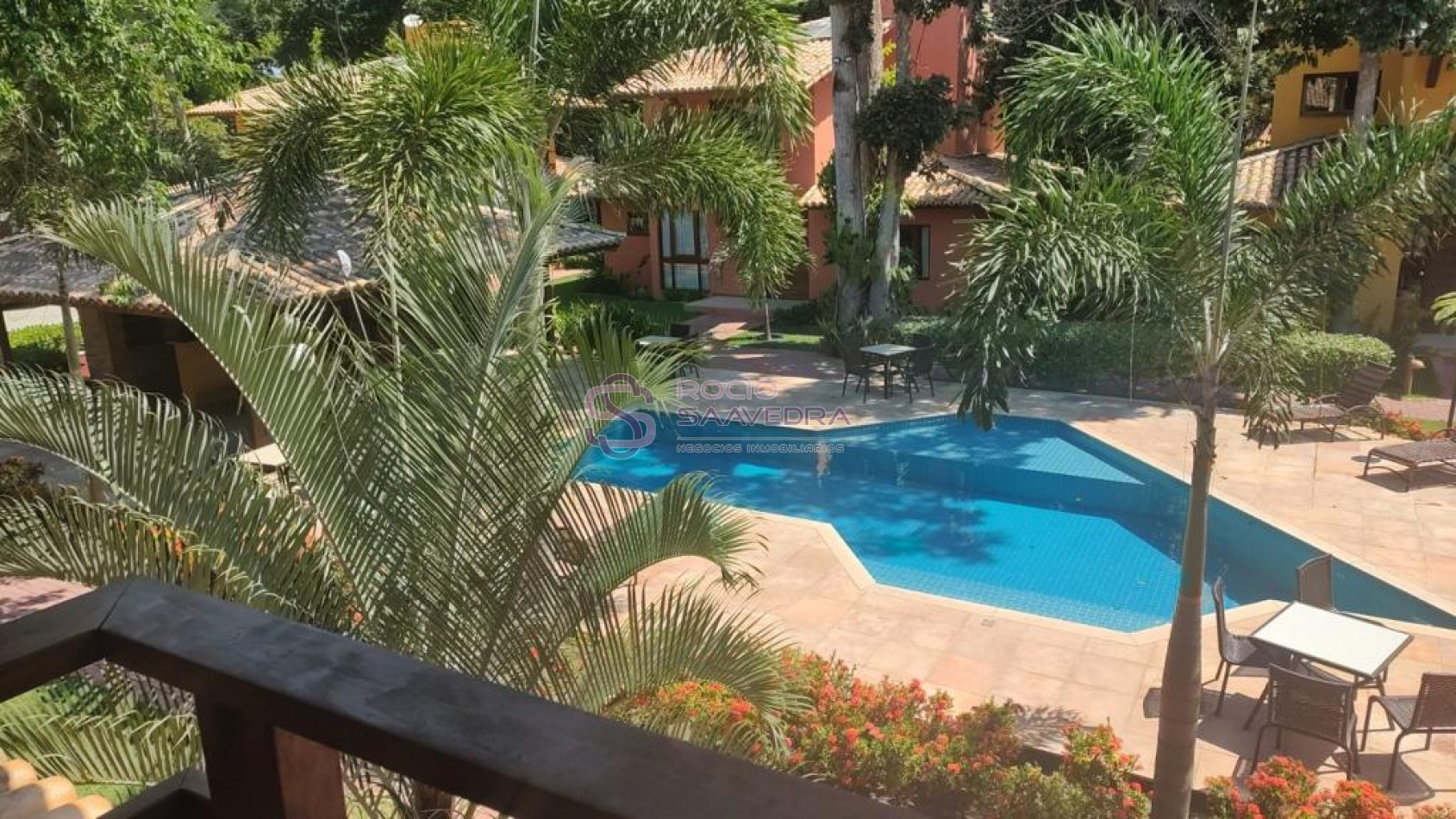 UNA HERMOSA CASA CON PISCINA EN ARRAIAL D`AJUDA-BRASIL