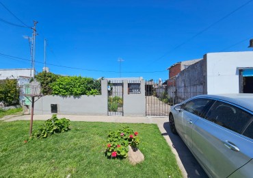 DOS CASAS EN UN MISMO TERRENO CON TODOS LOS SERVICIOS - OPORTUNIDAD UNICA