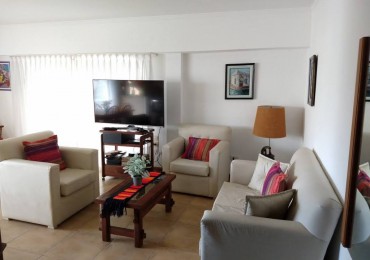 DEPARTAMENTO TIPO PENTHOUSE 4 AMBIENTES CON TERRAZA/QUINCHO/PARRILLA Y VISTA PARCIAL AL MAR EN ZONA PASEO ALDREY - APTO CREDITO